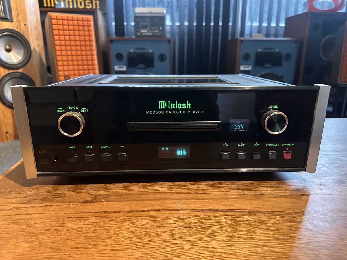 McIntosh Lettore multimediale & Streamer: Mcintosh MCD 500 Sacd/ cd player – Usato da Vevey venduto da Dborg 1