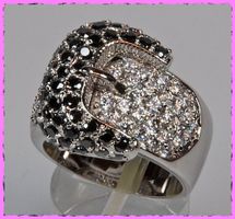 Bezaubernder Ring mit Zirkonia
