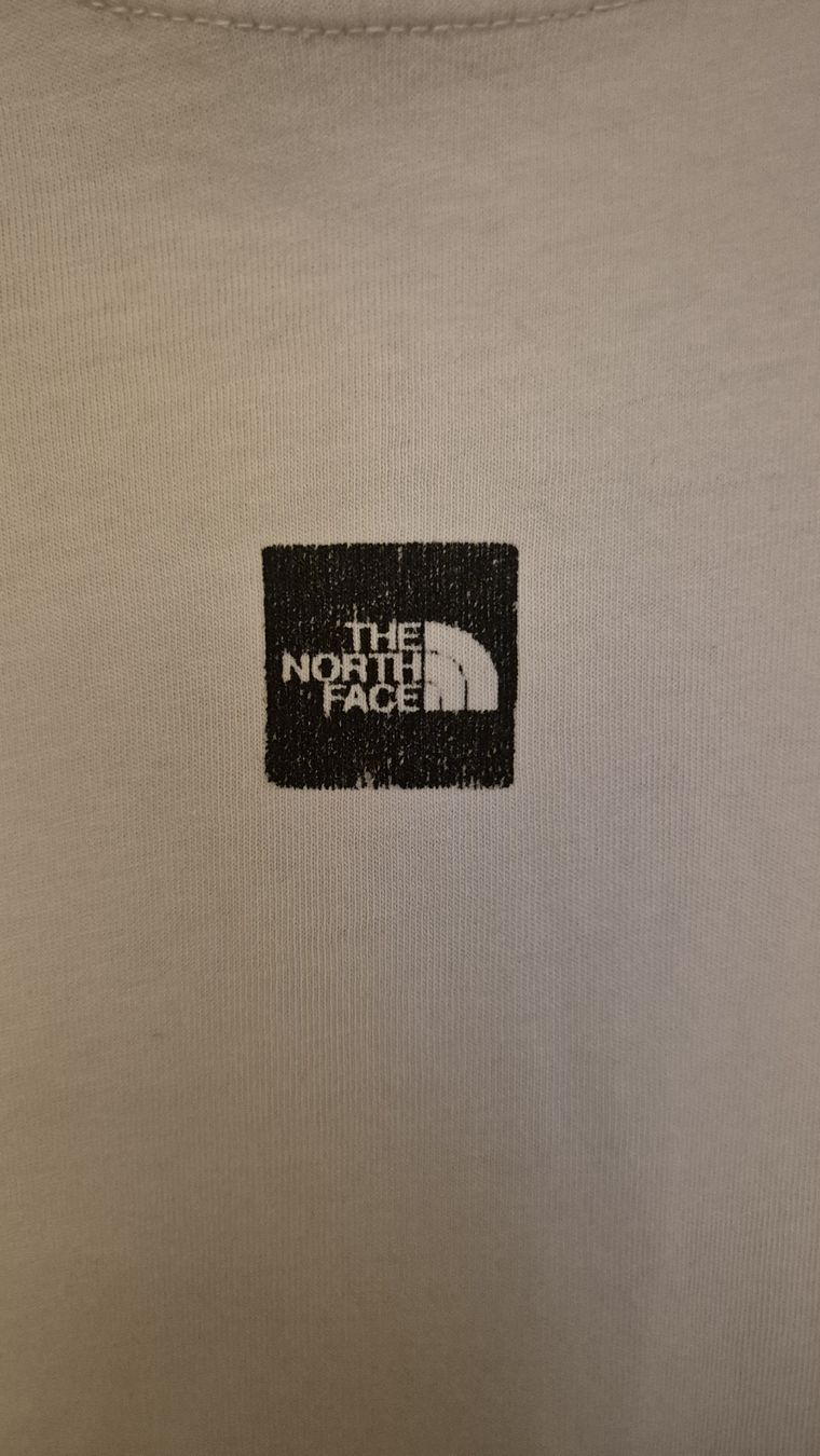 North Face T-shirts: The North Face T-Shirt, Gr. M – D'occasion à St. Gallen par justmeeee 5