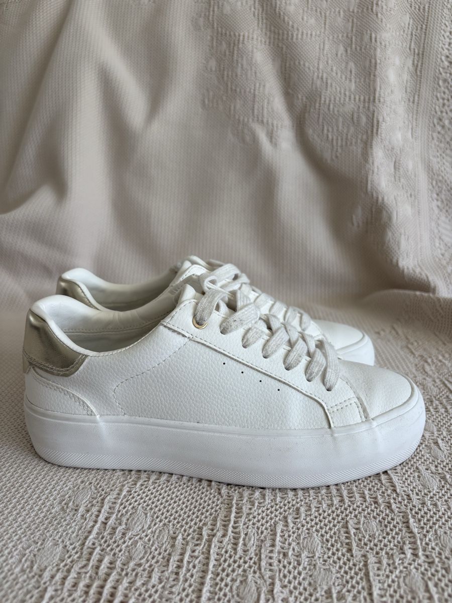 Zara Chaussures femmes: Zara Sneaker – D'occasion à Zürich par SAD2014 2
