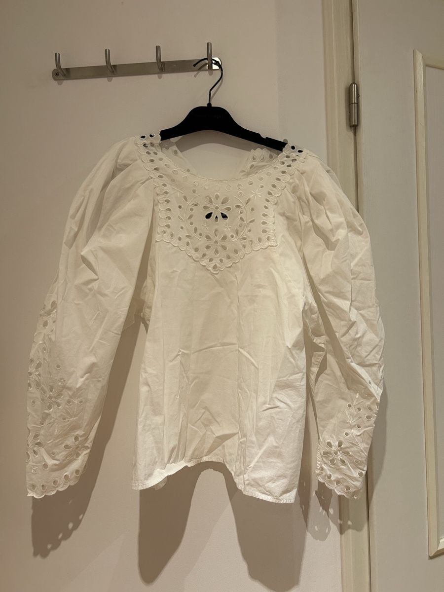 Tops: Blouse MAGALI PASCAL blanc taille M broderies anglaises – Neu (gemäss Beschreibung) aus Les Acacias von Jeanne_lng