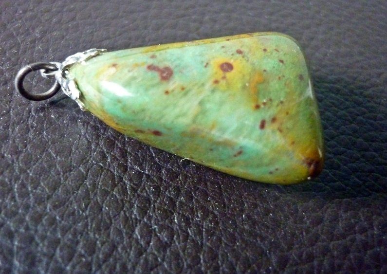Ciondoli: Mineral Anhänger  - Stein Schmuck – Usato da Adliswil venduto da di_hans 1