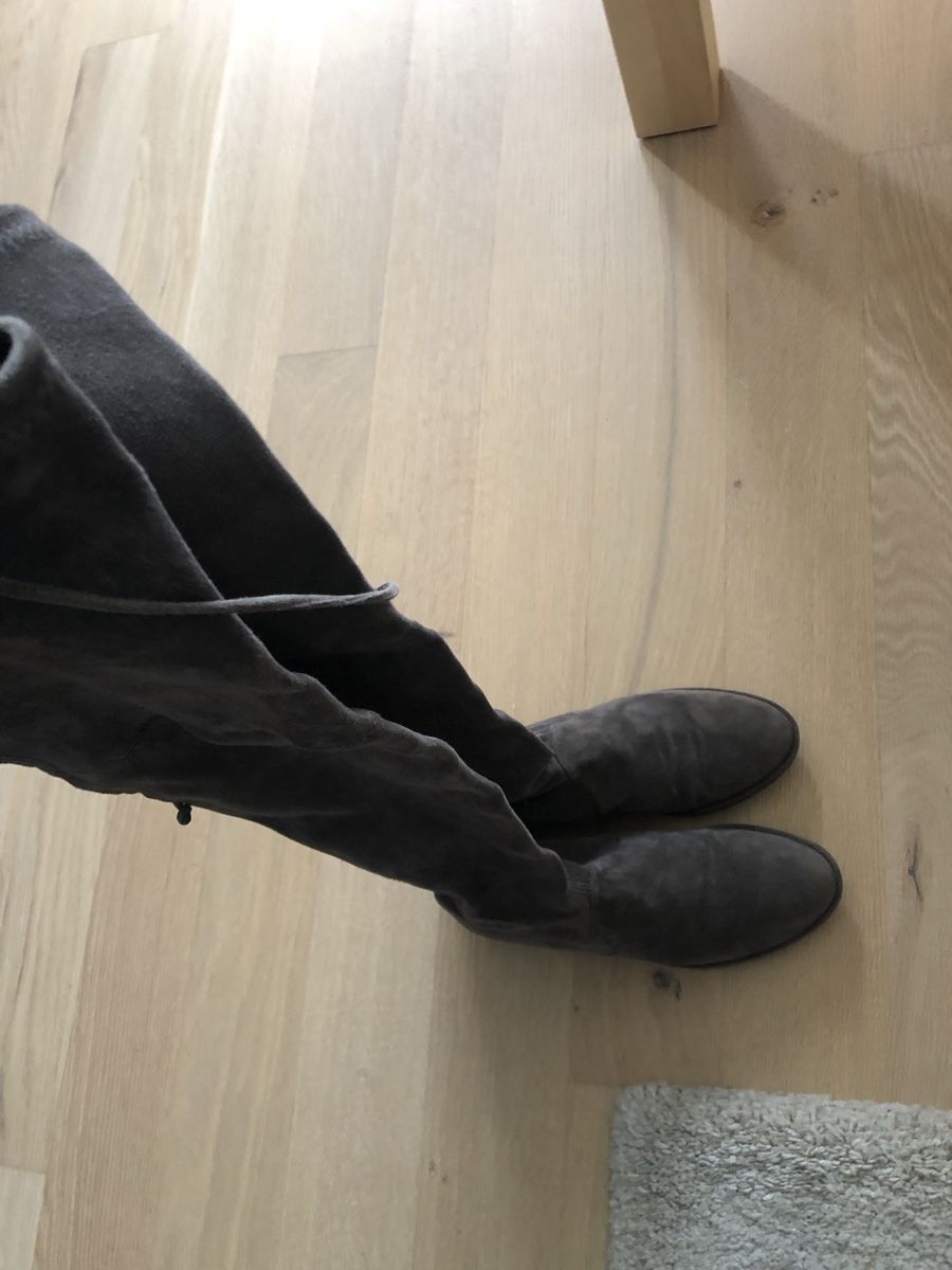 Stuart Weitzman Scarpe da donna: Stuart Weitzman Overknee Stiefel Lowland – Usato da Zürich venduto da ahu_65f6