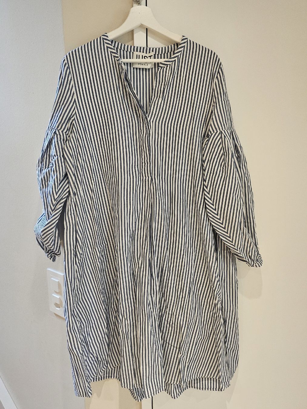 Vestiti: Blusenkleid Just Female gr.38 Baumwolle – Usato da Allschwil venduto da na.wi.90