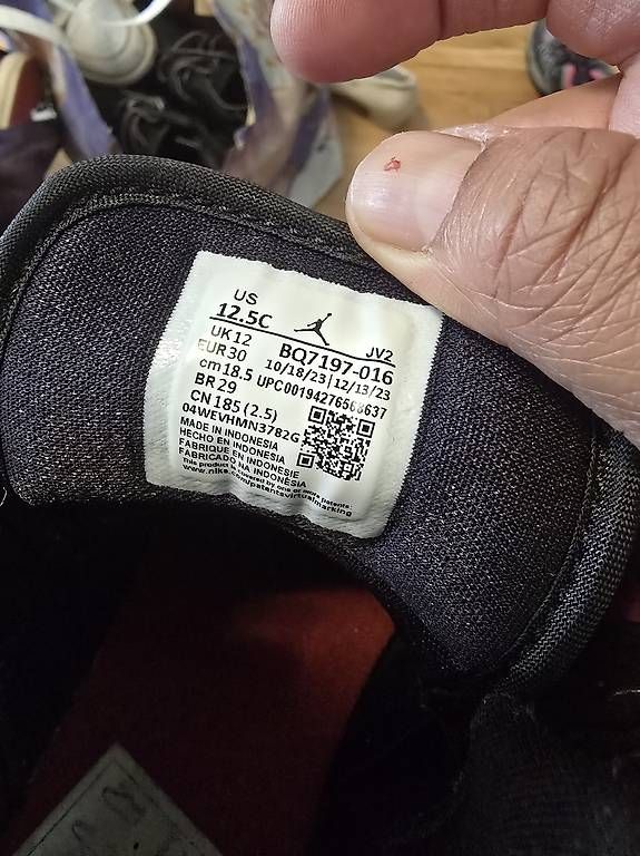 Scarpe per ragazzi: Markenturnschuhe gr. 30 – Usato da Therwil venduto da JosefinaV 3