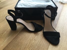 Neue Abound Sandalen 9cm Grösse 37