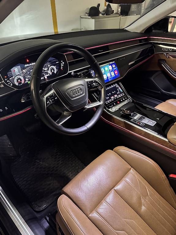 Audi Automobili: Gepflegter Audi A8 55 TFSI – Usato da Heerbrugg venduto da Elena2009 2