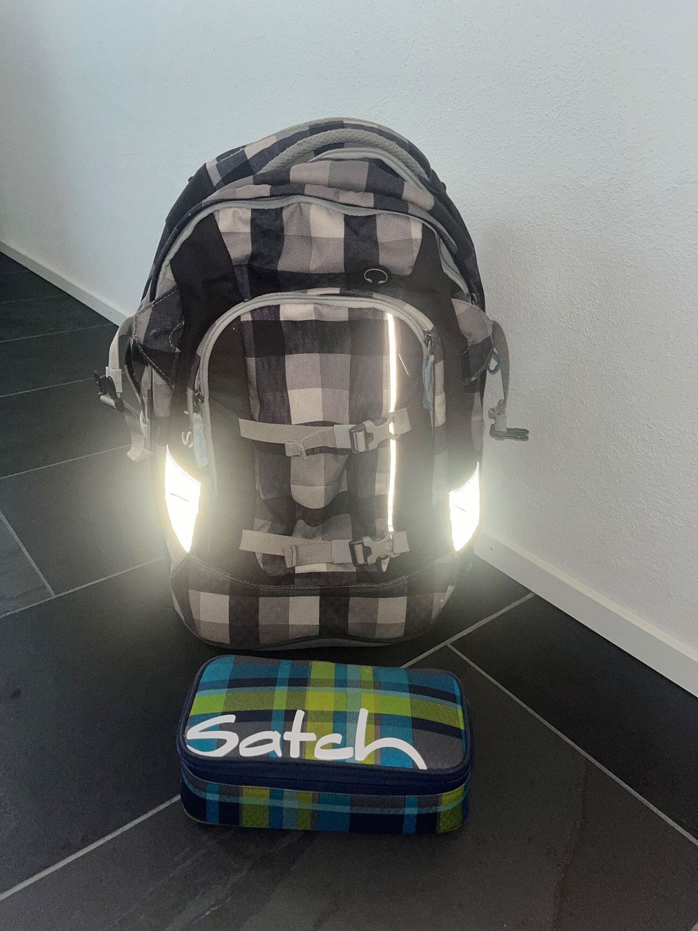 Satch Zaini: Scatch Schulrucksack & Etui – Usato da Madiswil venduto da nofox222