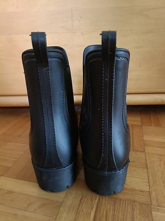 Scarpe da donna: Gummistiefel Gr. 38 – Usato da Sissach venduto da jgt_6k76 1