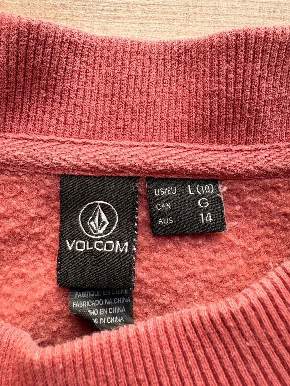 Maglioni & Felpe: Volcum Pullover – Usato da Wigoltingen venduto da _vntg_ 2