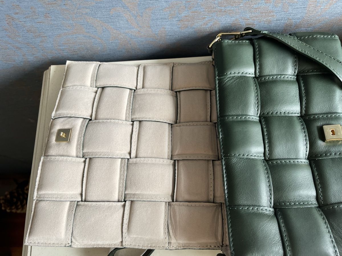 Borse da donna: Leder Umhängetasche – Usato da Stallikon venduto da BaumArt 7