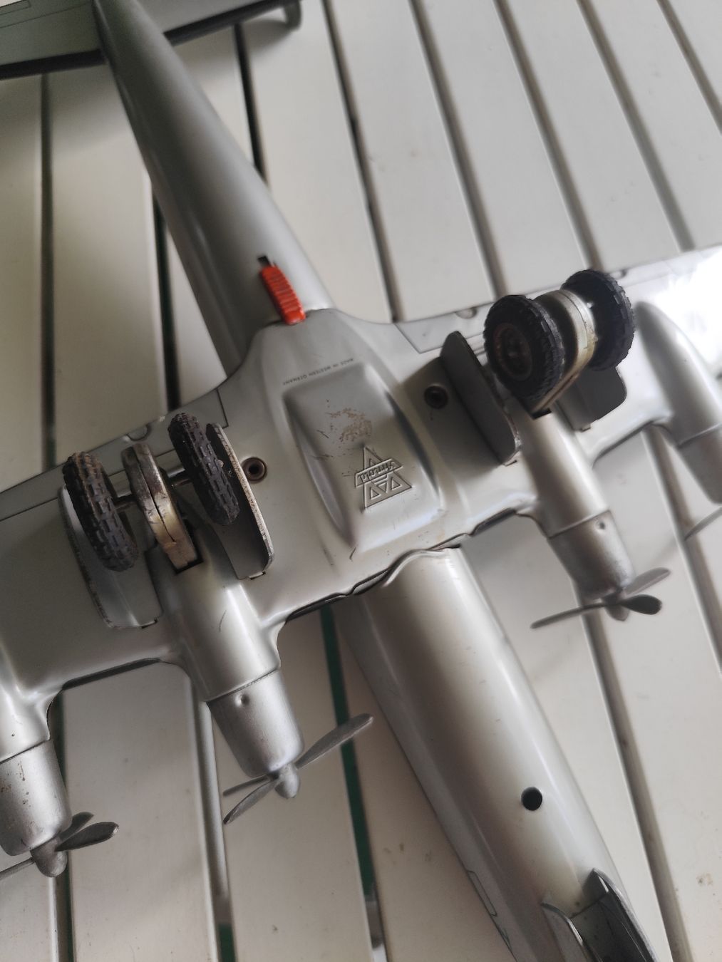 Lufthansa Modellbausätze & Standmodelle: 100 Jahre Lufthansa super Constellation blech Flieger – Gebraucht aus minusio von bierbrauer 6