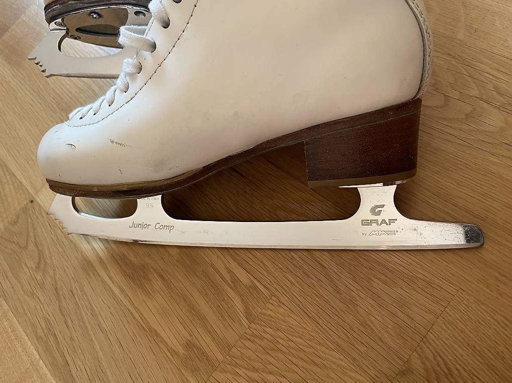 Pattini da ghiaccio: Schlittschuhe Graf Richmond – Usato da Bern venduto da samirasteiner 1