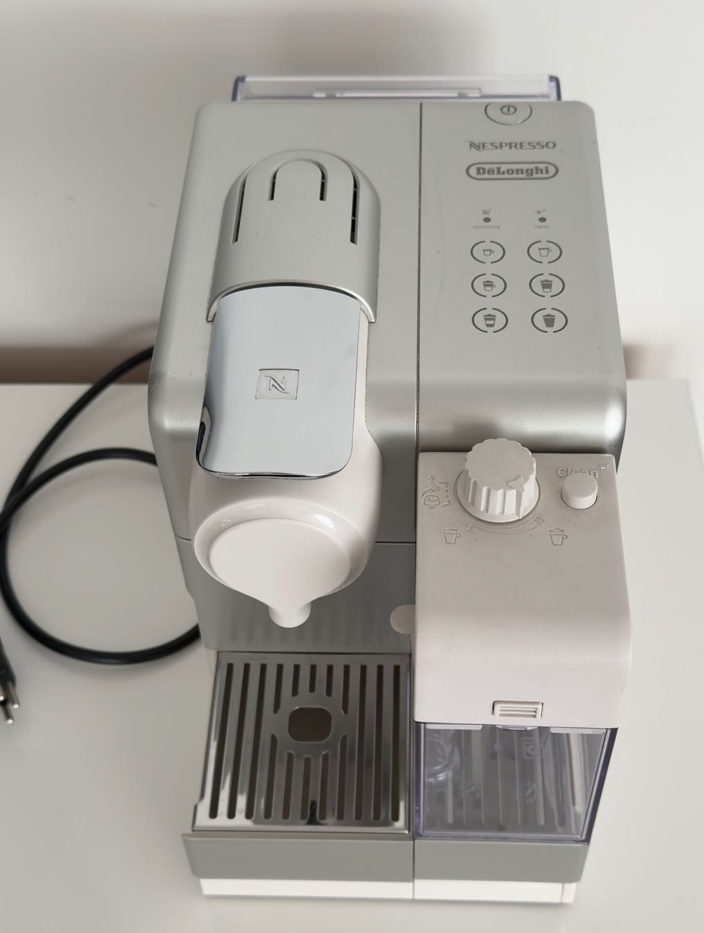 Nespresso Macchine per caffè & Macchine per espresso: Nespresso Lattissima Touch silver – Usato da Zürich venduto da JessGar 1