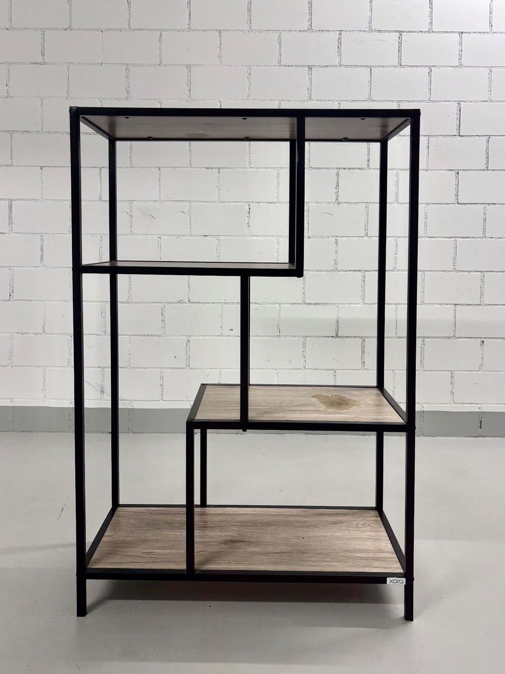 Scaffali: GESTELL, METALL, REGAL, DESIGN, SCHWARZ, EICHEN-LOOK – Usato da Dachsen venduto da Sven_Jasper 1