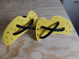 Tyr Catch Finger Paddles S