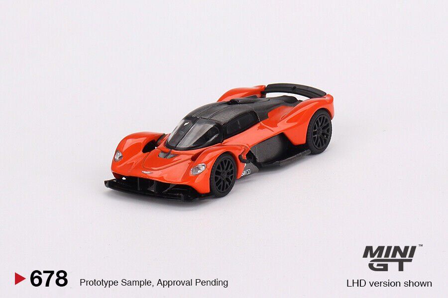 True Scale Miniatures Modellautos: 1:64 / TSM Mini-GT / Aston Martin Valkyrie / detailliert – Neu und originalverpackt aus Welschenrohr von StarRecordsGmbH