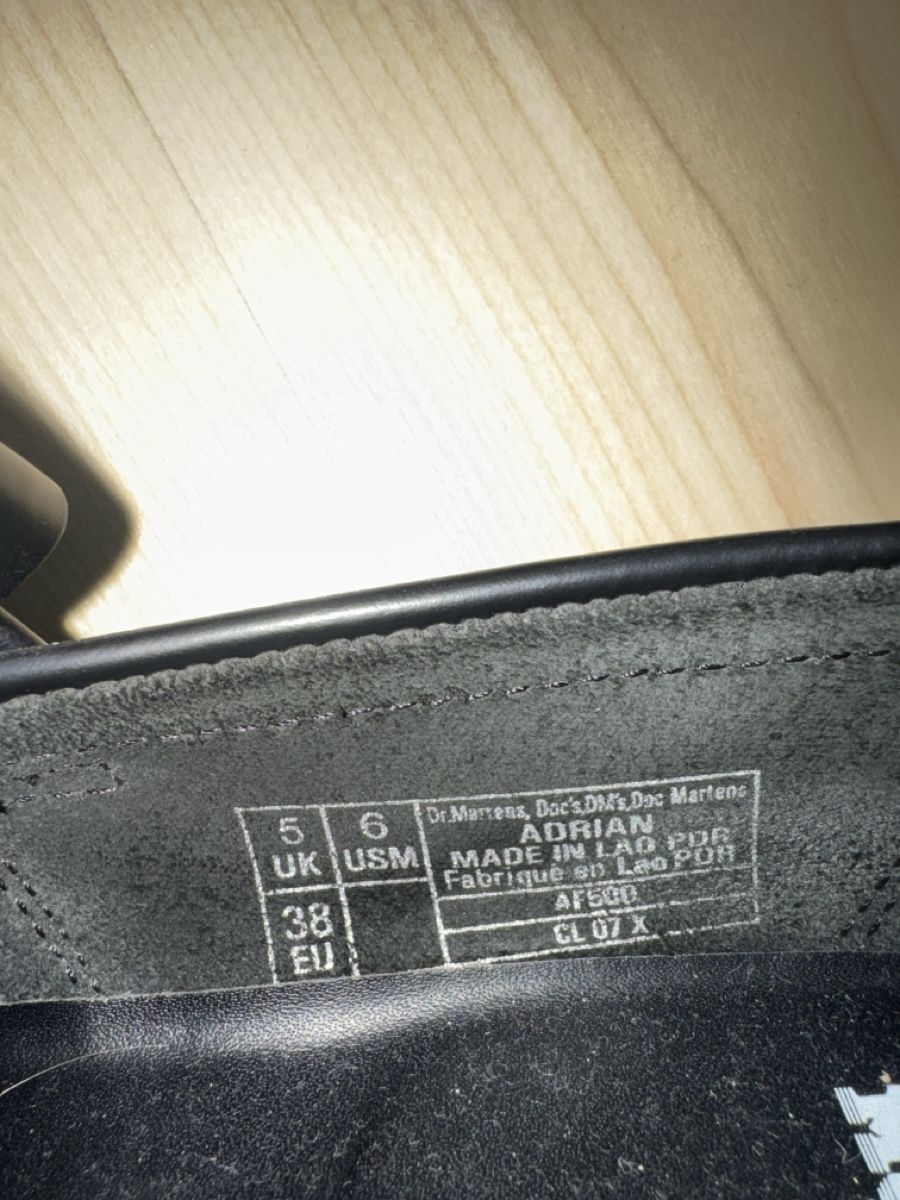 Dr. Martens Scarpe da uomo: New Dr Martens original 38 – Nuovo (secondo la descrizione) da Bottmingen venduto da schockokuchen 2