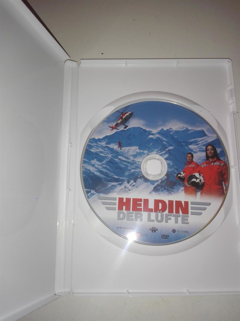 Tutti i DVDs: Heldin der Lüfte       (Schweizer Film) – Usato da St.Gallen venduto da elk2022 1