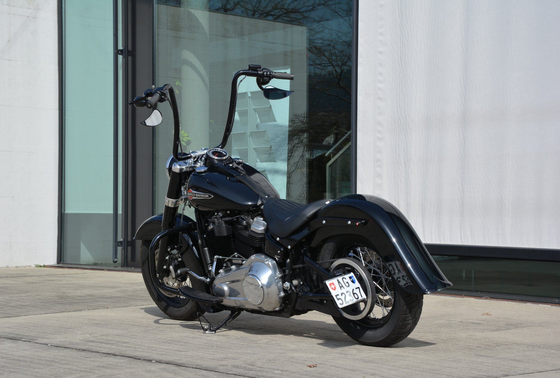 Harley-Davidson Chopper: HARLEY-DAVIDSON FLSL Softail Slim 107 – Gebraucht aus Oberkulm von Curiger-Automobile 2