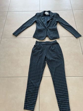 Elegantes Hosenanzug-Set mit Karomuster, Top Zustand!