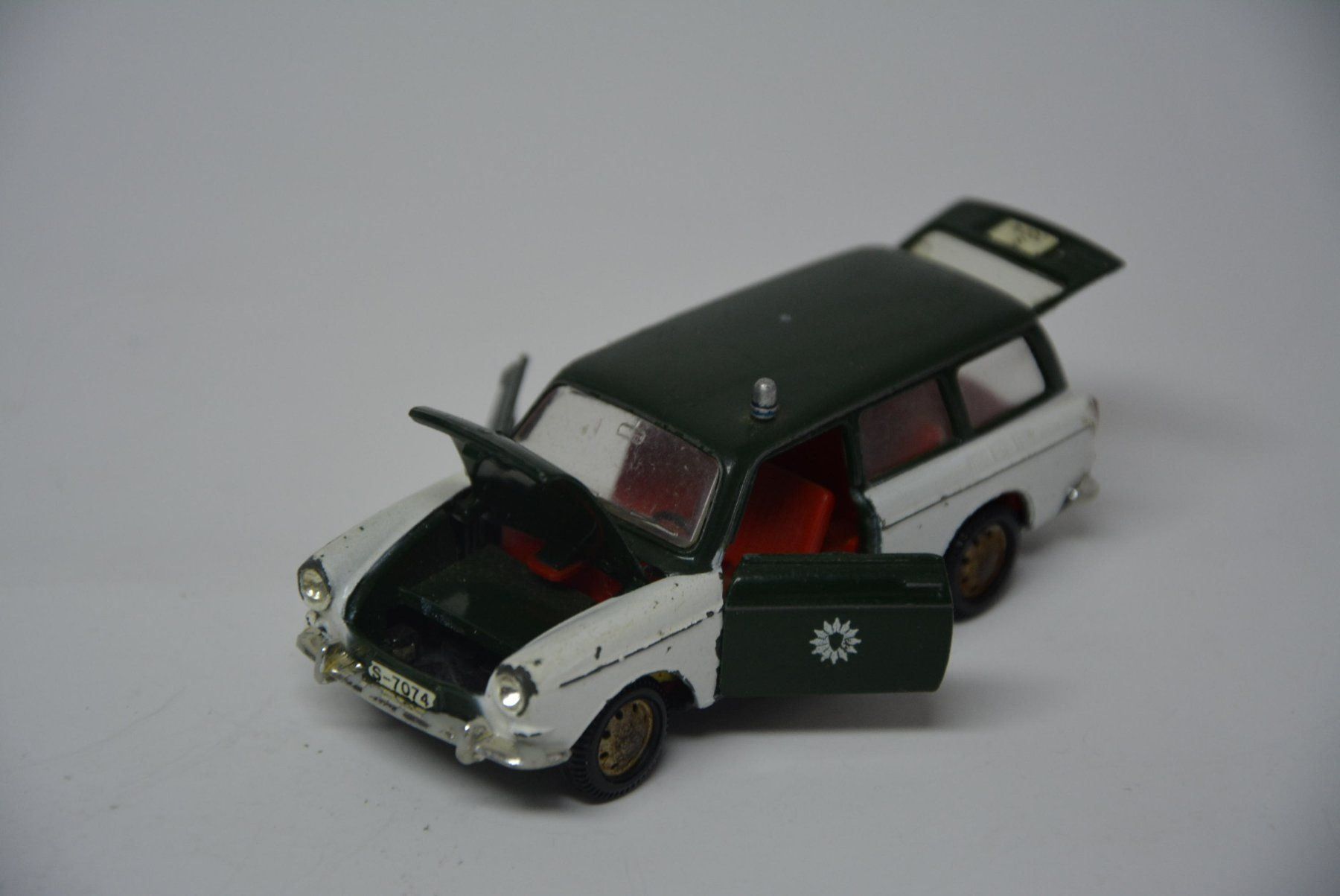 Volkswagen Modellautos: VW Variant 1600 L Polizei  Märklin 1:43 – Gebraucht aus Goldach von Feivel9 7
