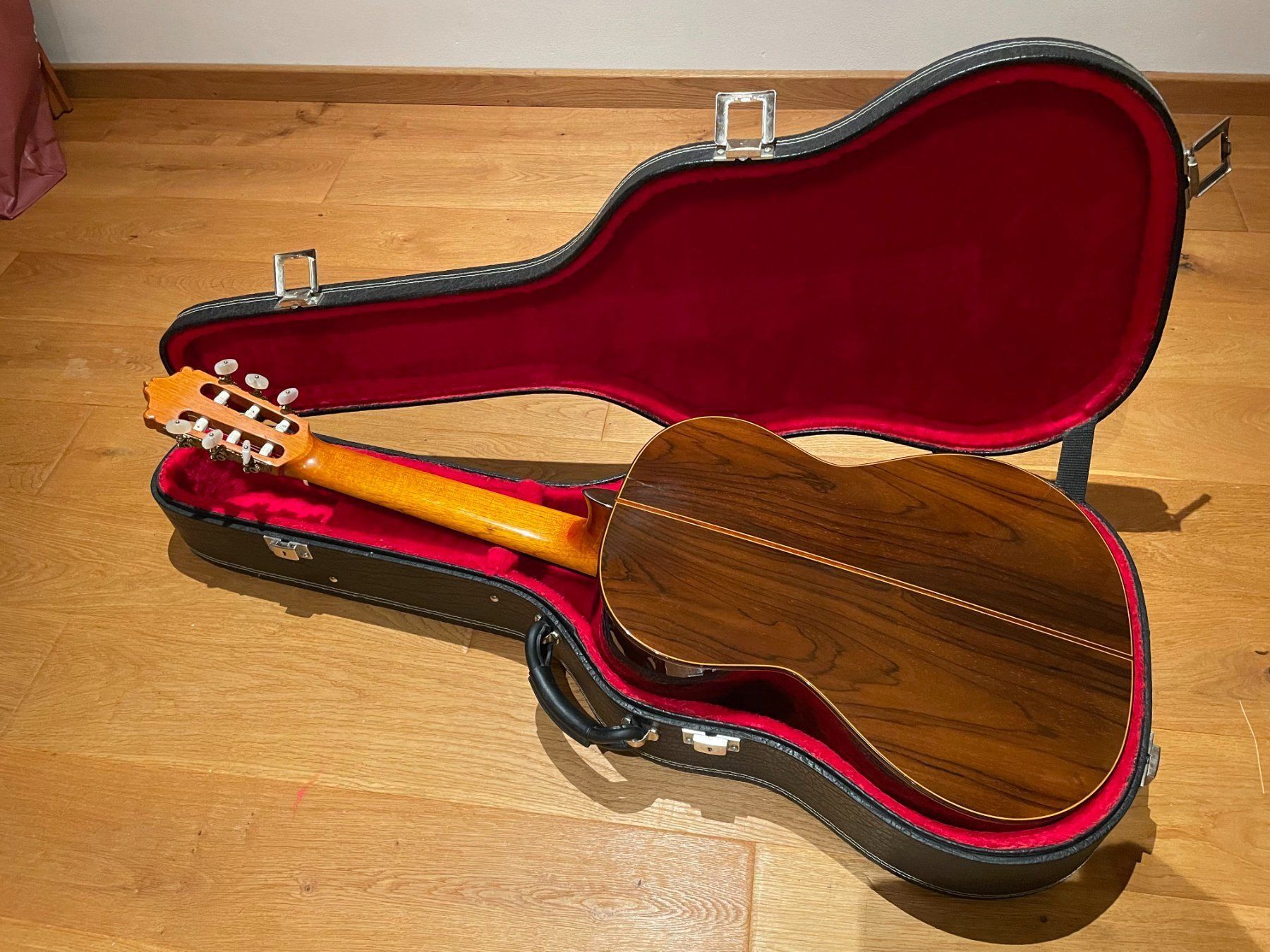 Alhambra Strumenti musicali: Guitarre Alhambra Jaime Julia 1996 – Usato da Flurlingen venduto da luisxp 3