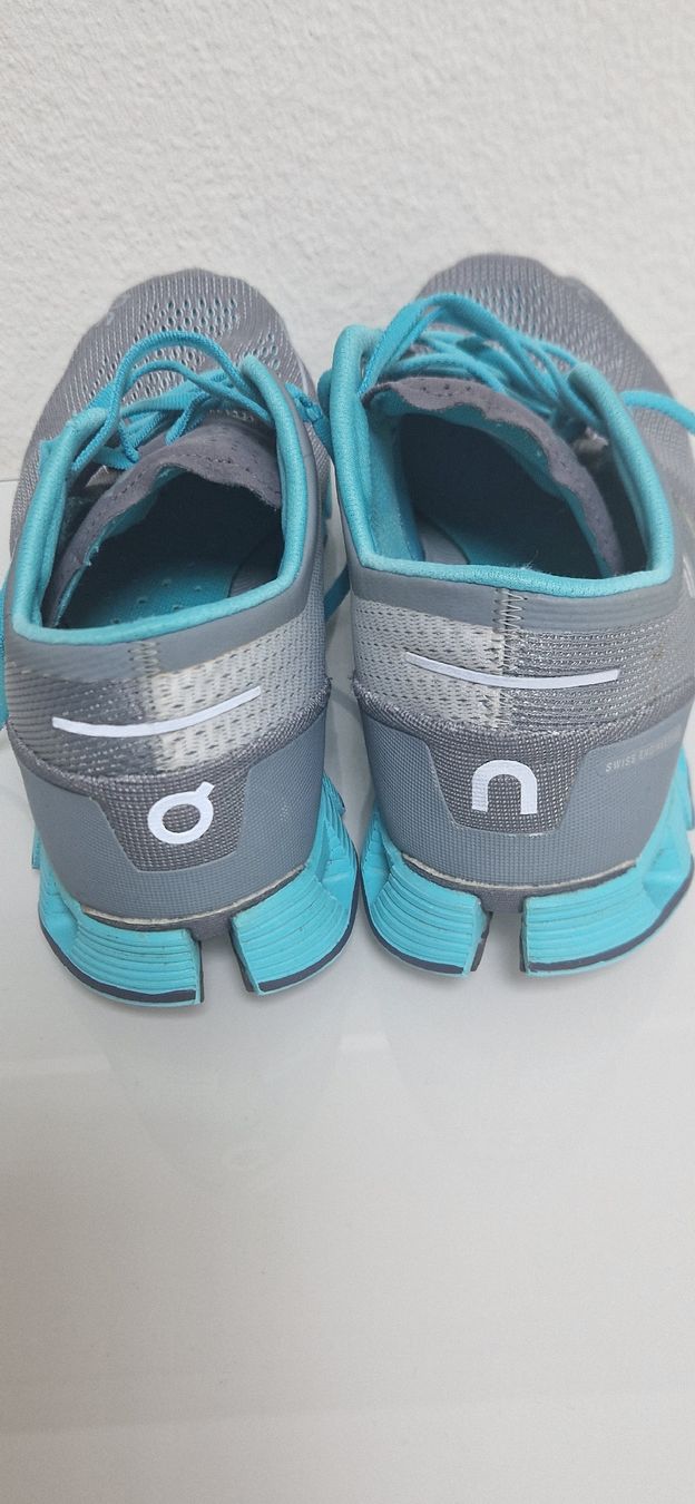 On Damenschuhe: On Cloud – Gebraucht aus Embrach von Musti20 1