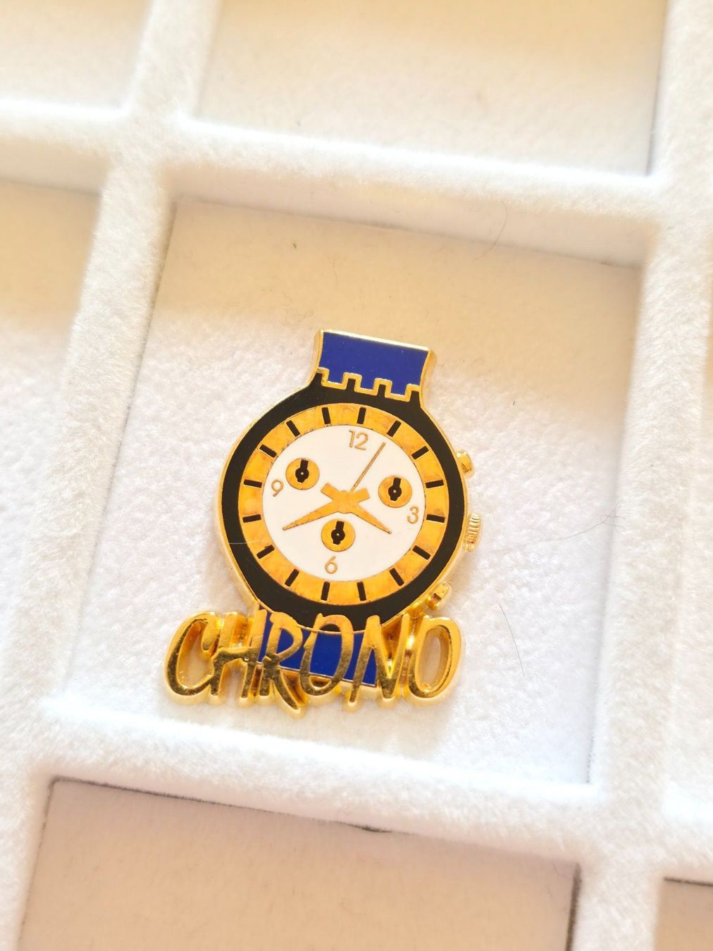 Orologi: Pins Horloger – Usato da La Chaux-de-Fonds venduto da Pascal.horloger