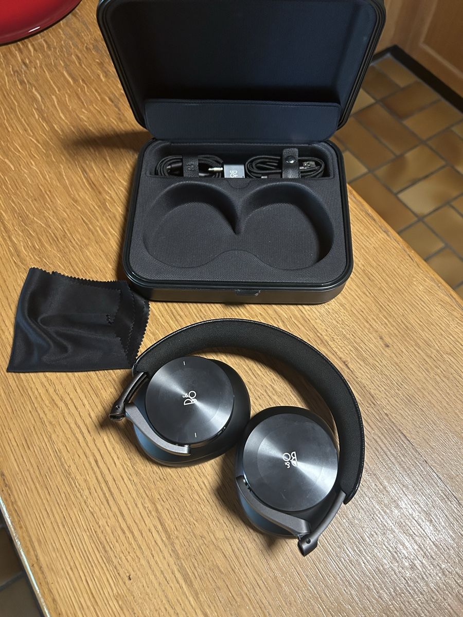 Bang & Olufsen Cuffie: Kopfhöhrer Bang & Olufsen Beoplay H95 – Usato da Wichtrach venduto da tamytamy