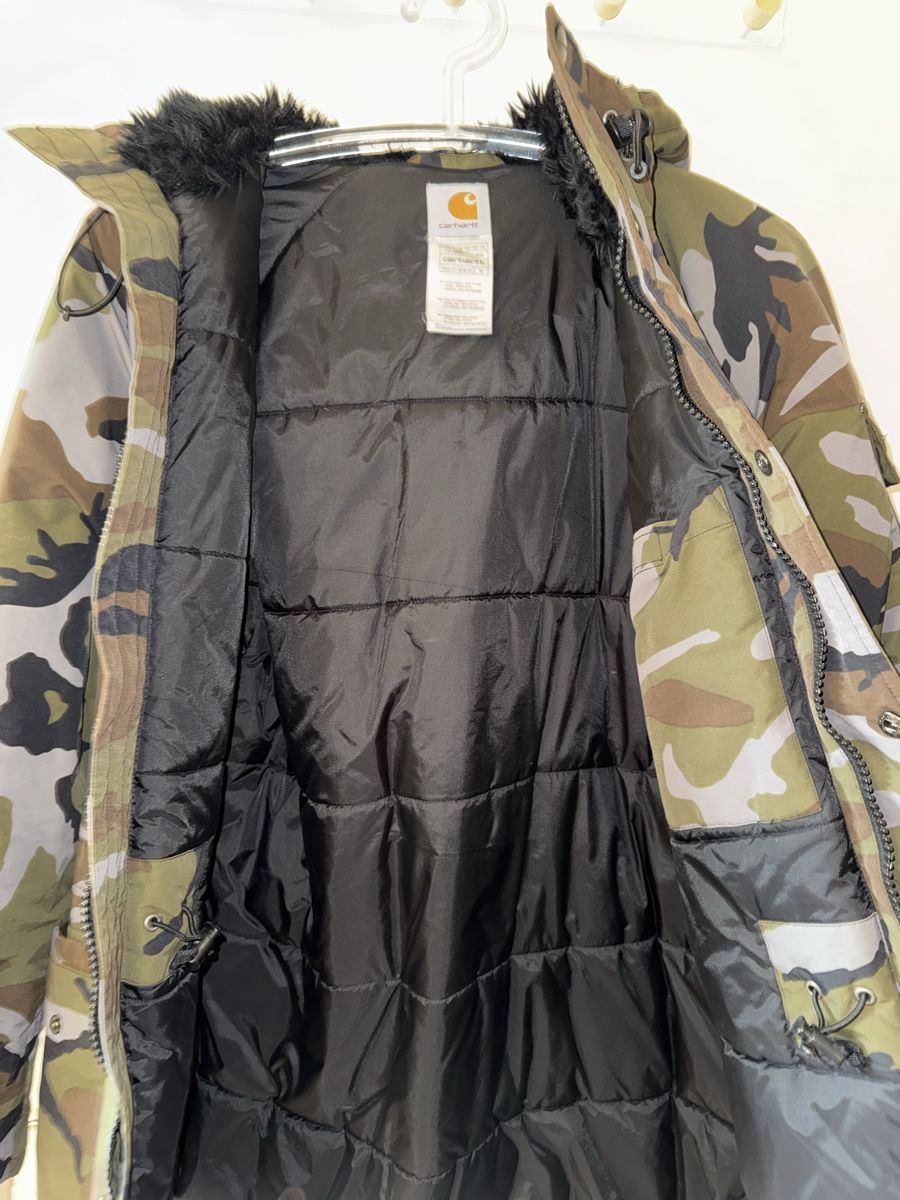 Carhartt Giacche: Carhartt Camouflage Wintermantel – Usato da Gossau ZH venduto da Shaolin 1