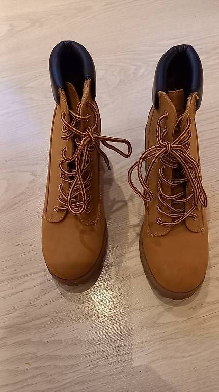Damenschuhe: Stiefeletten  – Gebraucht aus Nenzlingen von Cateweazle 2