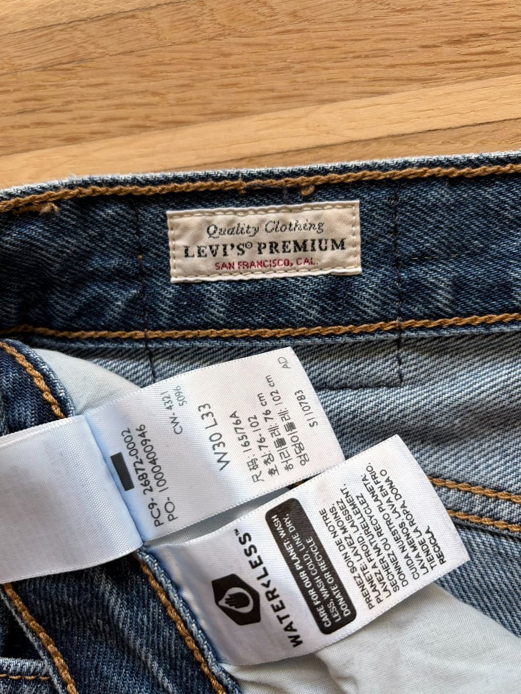 Levi's Jeans: Jeans Levi's High Loose W30 L33 – Usato da Schlieren venduto da con_hdp9 6