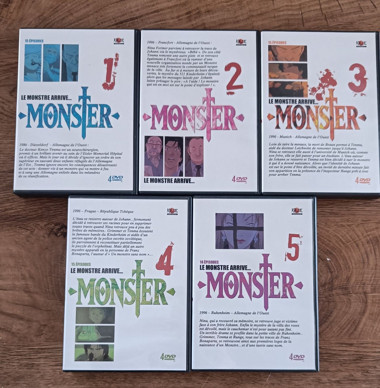 Tous les DVDs: Monster - Coffret Intégrale Vol 1 à 5 - KAZE – D'occasion à Fribourg par gzi_7tpn 2