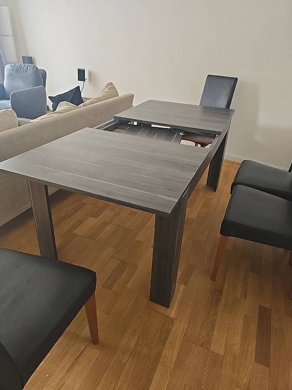 Gratis: Esstisch 160x90, ausziehbar 210 / Free dining table (Gebraucht) in Zürich für CHF 1 – nur Abholung auf Ricardo kaufen