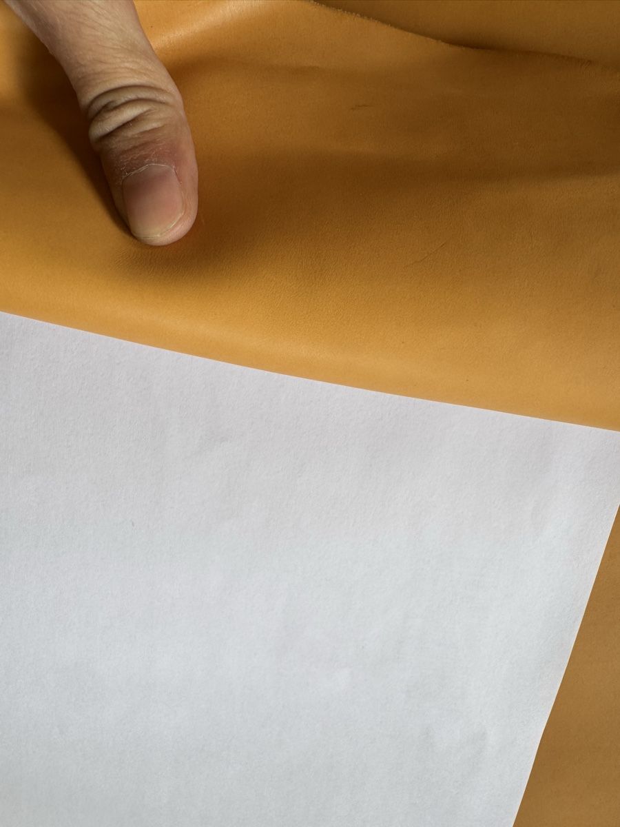 Stoffe: Klassisches hellbraunes pflanzlich gegerbtes Leder, 1,1 mm – Neu (gemäss Beschreibung) aus Veyras von ValClasse 2