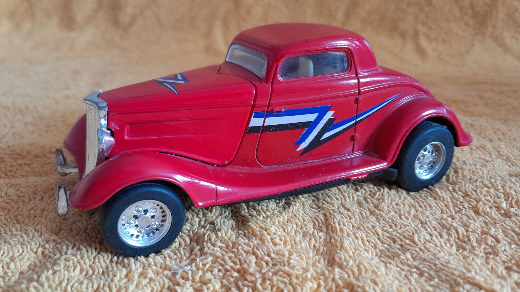 Ford Modellini d'auto: Majorette Hot Road Ford 1:32 – Usato da Tafers venduto da Fbrh 2