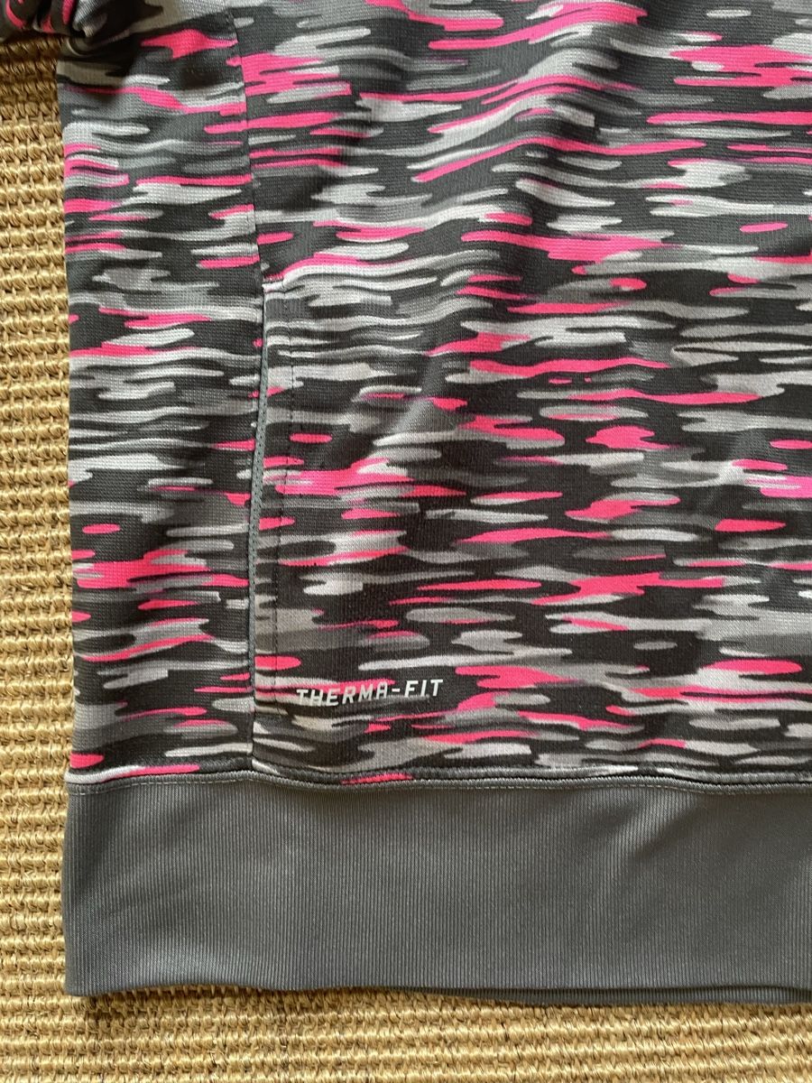 Nike Maglioni & Felpe: Nike Pullover ca. Gr. 128 – Usato da Zürich venduto da EliseSchmitz 3