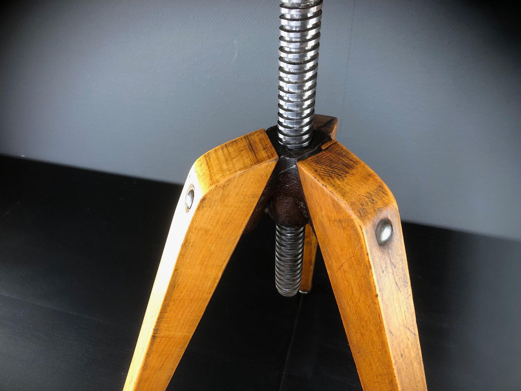 Sgabelli: Toller, Vintage Werkstatthocker, schönes Design – Usato da Laufenburg venduto da industrial-silence 3