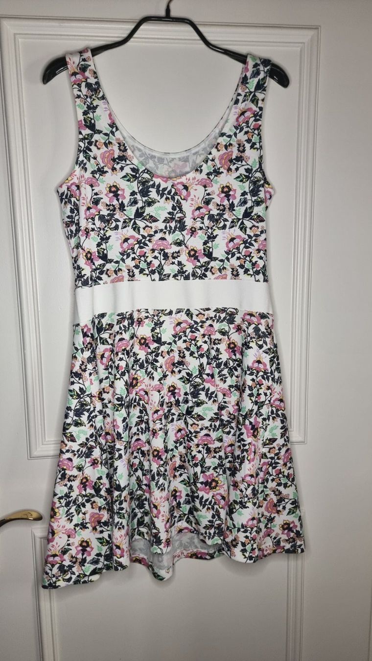 Vestiti: 🌺Kleid Größe 40-L🌺 – Usato da Wald ZH venduto da CapLux 5