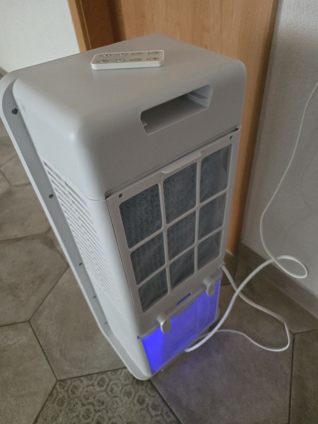 Condizionatori: Refroidisseur d'air mobile blanc avec télécommande – Usato da Rances venduto da TriOSquareX_Cave 1