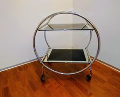 Orig. Art-Déco - Servierwagen aus Chrom und Spiegelglas.1930
