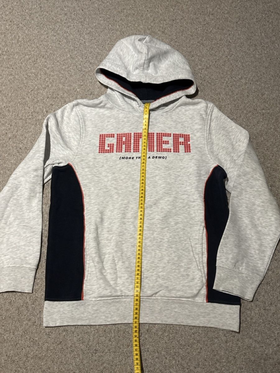 C&A Maglioni & Felpe: Gamer Kapuzenpulli, Grösse 158/164 neuwertig – Nuovo (secondo la descrizione) da Birr venduto da Brigitte73 1