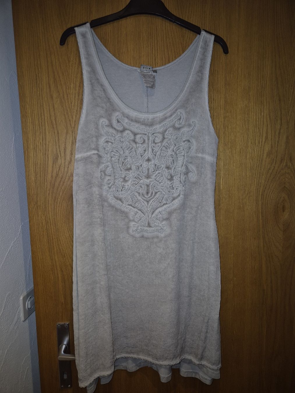 Nile T-shirt: Nile Longshirt beige Gr M – Nuovo (secondo la descrizione) da Sils/Segl Maria venduto da ainib