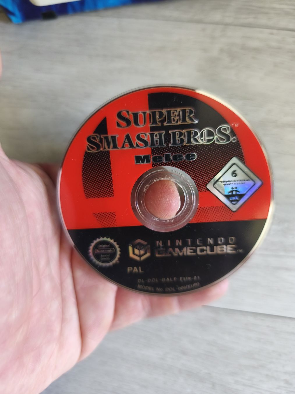 Nintendo Konsolen: GameCube with controllers, SmashBros,MarioParty4,memoryCard – Gebraucht aus Oberengstringen von mai_9jkk 6