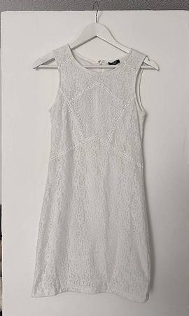 Sommerkleidchen allover Spitze weiss Gr. M