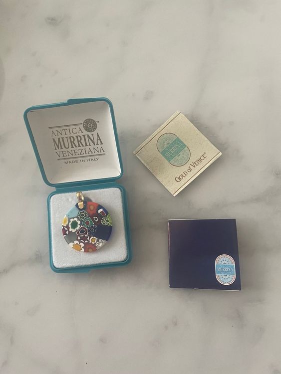 2 oude wandlampjes met druiventros van Murano glas - Catawiki