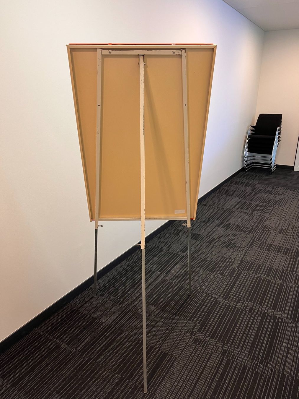 Ladenausstattungen & Messebau: Flipchart – Gebraucht aus Niederlenz von Unifil 3