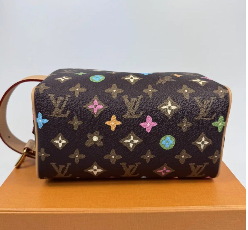 Louis Vuitton Borse da donna: ❤️Louis Vuitton Dopp Kit by Tyler – Nuovo e nell'imballaggio originale da Steinhausen venduto da Luxury_Limited 8