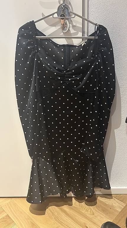 Vestiti: H&M Kleid 38 – Usato da Zürich venduto da gol_zrr2 2